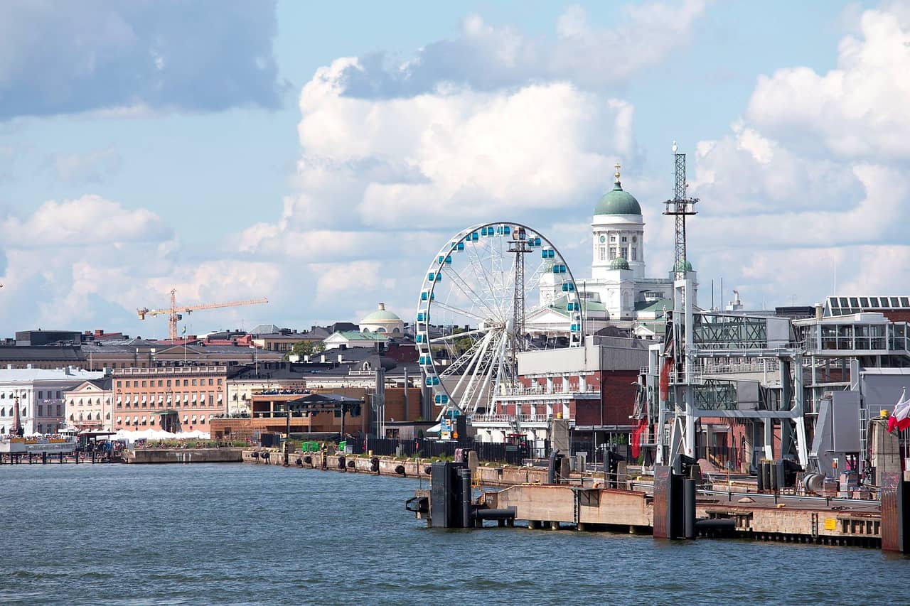 Port z diabelskim młynem SkyWheel