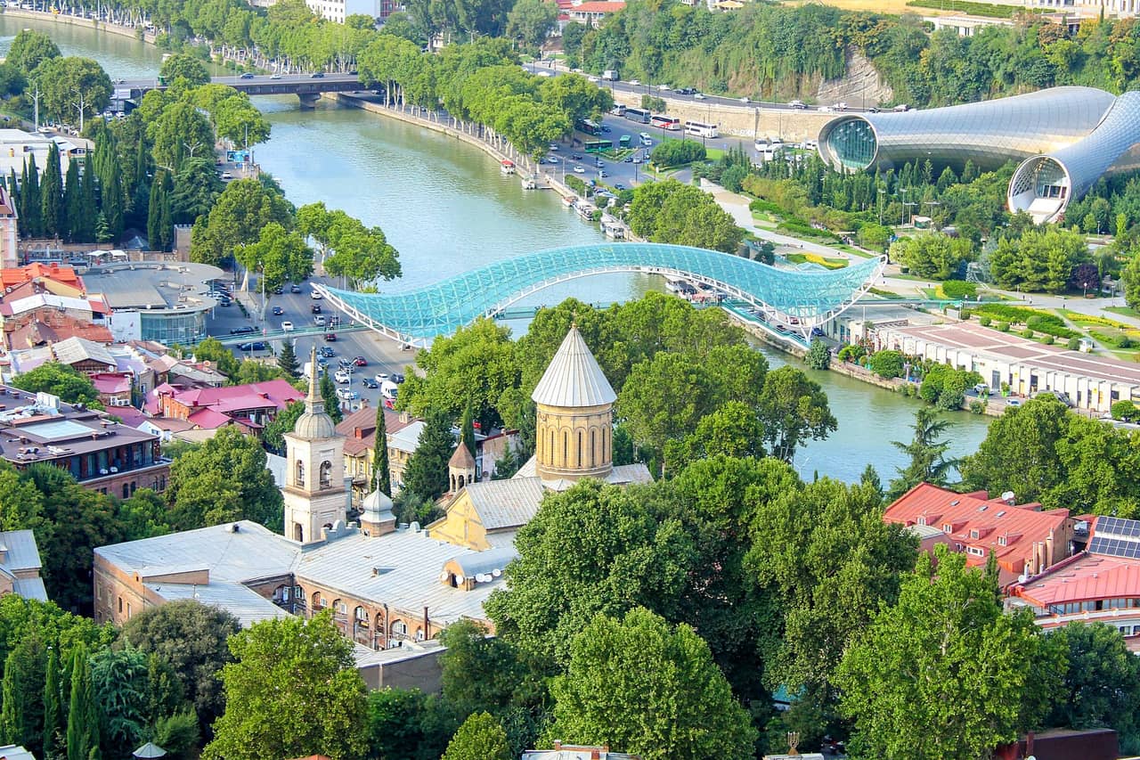 Most Pokoju nad Kurą z lotu ptaka